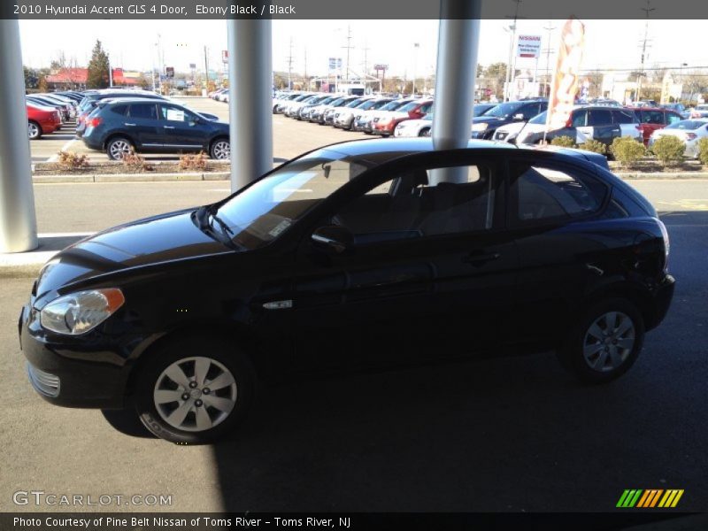 Ebony Black / Black 2010 Hyundai Accent GLS 4 Door