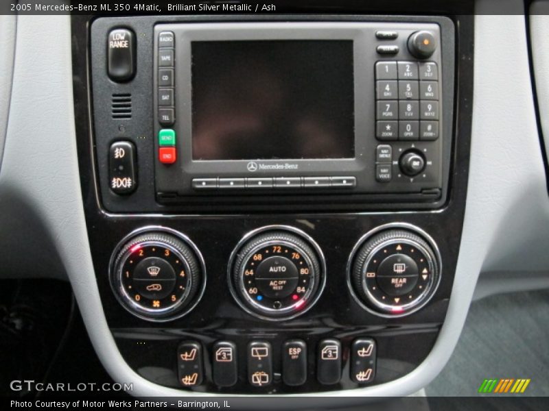 Controls of 2005 ML 350 4Matic