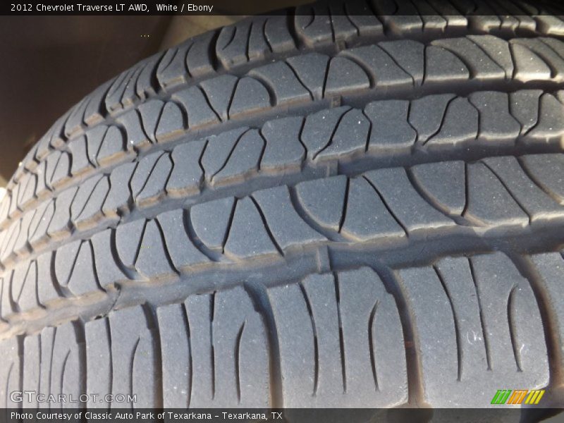 White / Ebony 2012 Chevrolet Traverse LT AWD