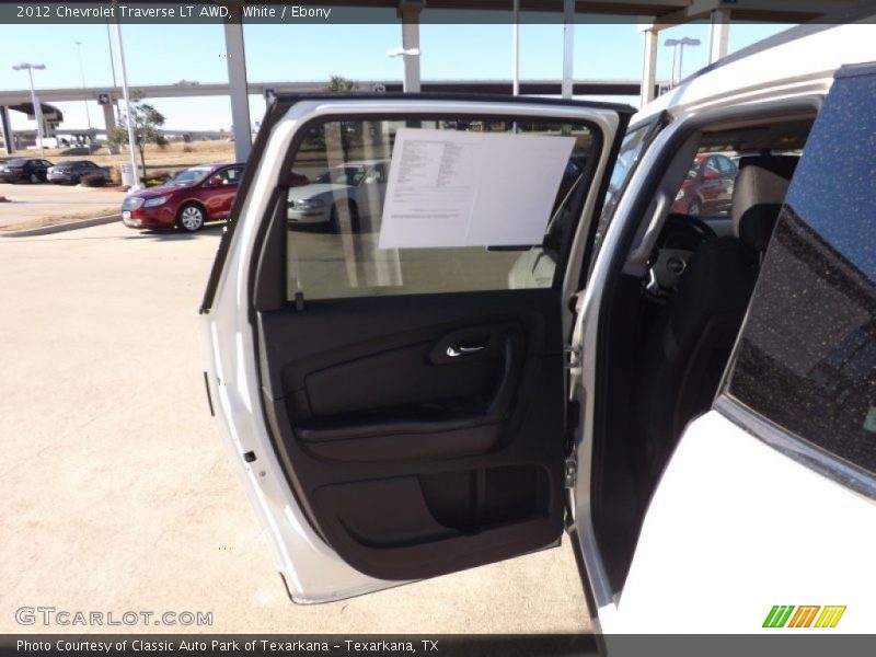White / Ebony 2012 Chevrolet Traverse LT AWD