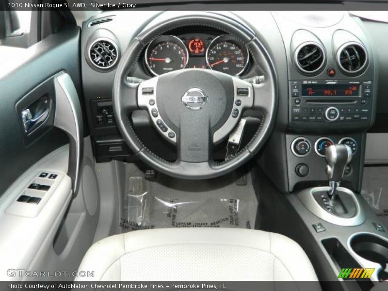 Dashboard of 2010 Rogue SL AWD