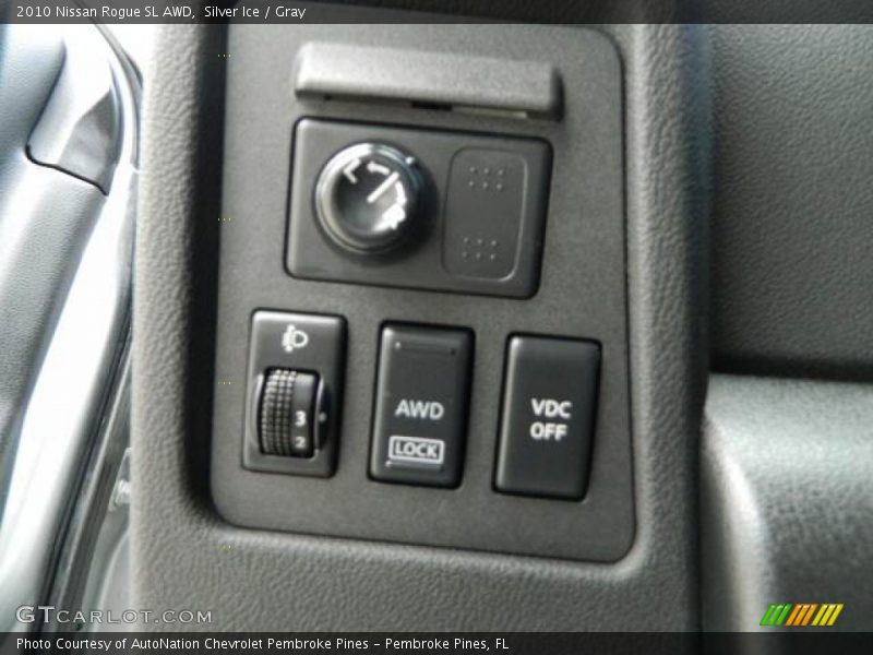 Silver Ice / Gray 2010 Nissan Rogue SL AWD