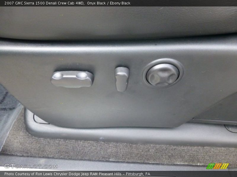 Onyx Black / Ebony Black 2007 GMC Sierra 1500 Denali Crew Cab 4WD