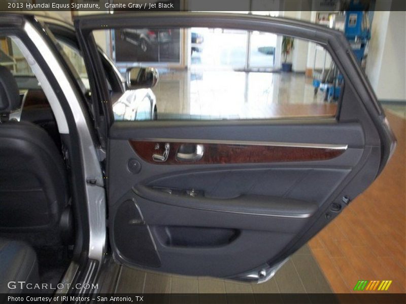 Granite Gray / Jet Black 2013 Hyundai Equus Signature