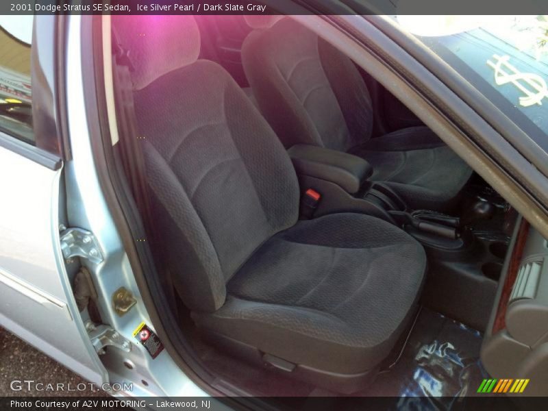 Ice Silver Pearl / Dark Slate Gray 2001 Dodge Stratus SE Sedan