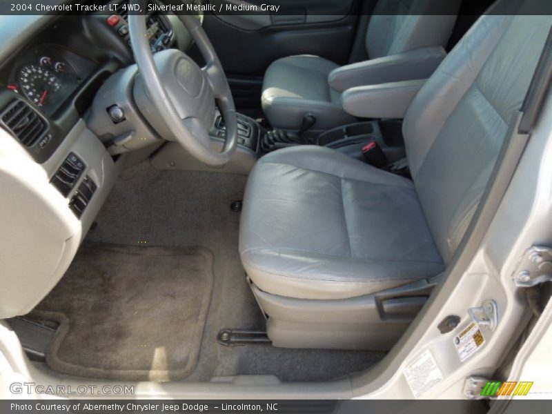 Silverleaf Metallic / Medium Gray 2004 Chevrolet Tracker LT 4WD