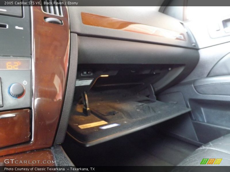 Black Raven / Ebony 2005 Cadillac STS V6