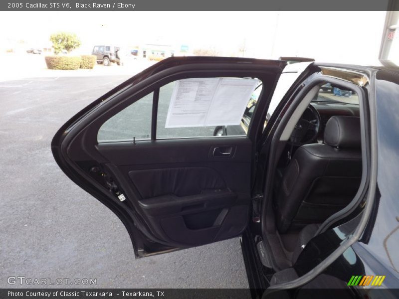 Black Raven / Ebony 2005 Cadillac STS V6