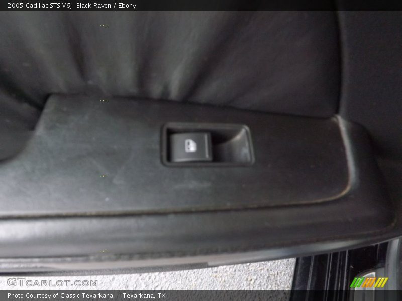 Black Raven / Ebony 2005 Cadillac STS V6