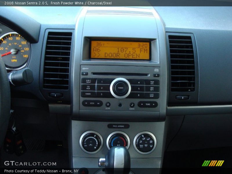 Fresh Powder White / Charcoal/Steel 2008 Nissan Sentra 2.0 S