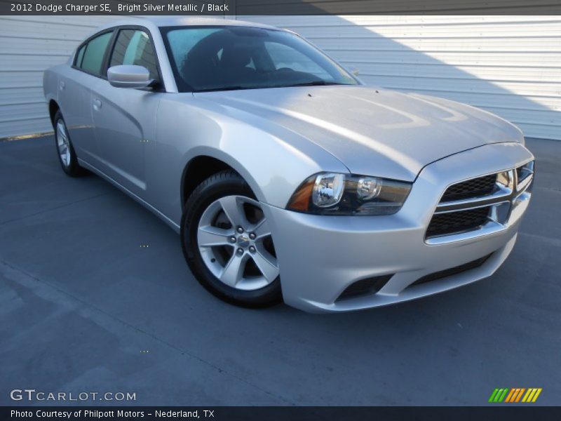 Bright Silver Metallic / Black 2012 Dodge Charger SE