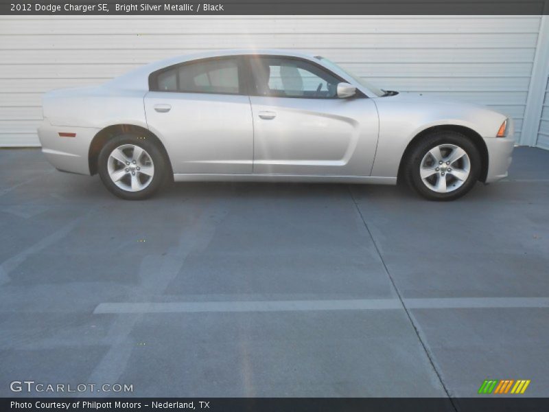 Bright Silver Metallic / Black 2012 Dodge Charger SE
