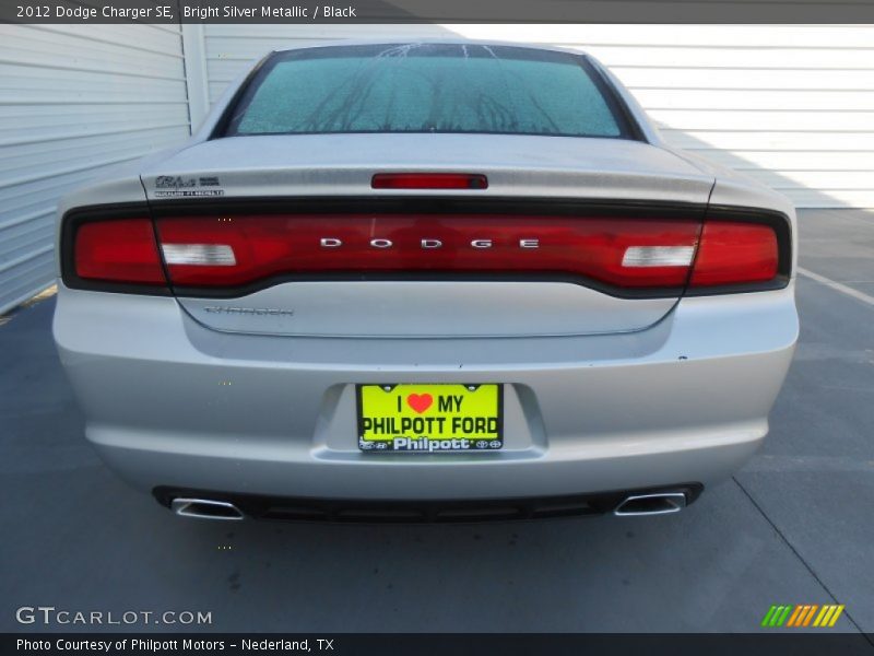 Bright Silver Metallic / Black 2012 Dodge Charger SE