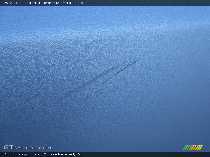 Bright Silver Metallic / Black 2012 Dodge Charger SE