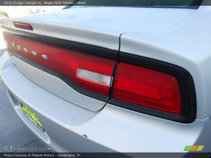 Bright Silver Metallic / Black 2012 Dodge Charger SE