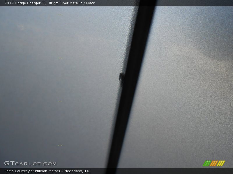 Bright Silver Metallic / Black 2012 Dodge Charger SE