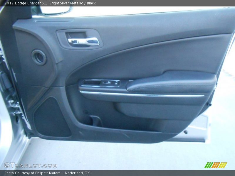 Bright Silver Metallic / Black 2012 Dodge Charger SE
