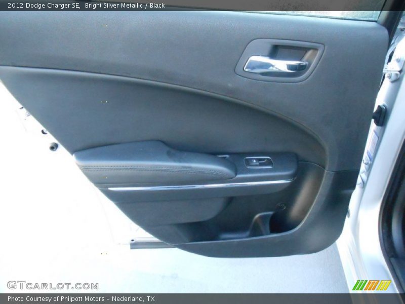 Bright Silver Metallic / Black 2012 Dodge Charger SE