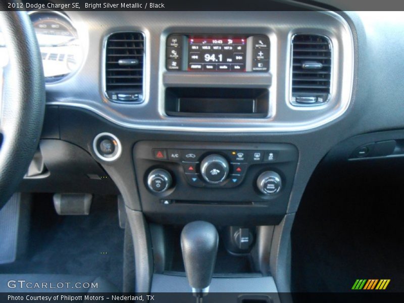 Bright Silver Metallic / Black 2012 Dodge Charger SE