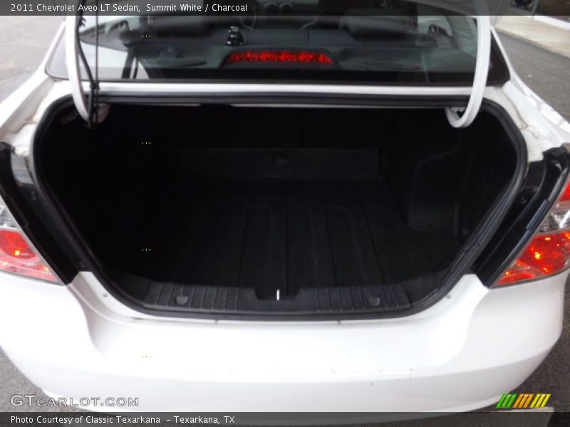 Summit White / Charcoal 2011 Chevrolet Aveo LT Sedan