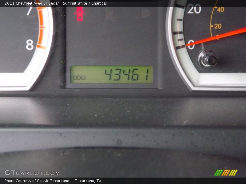 Summit White / Charcoal 2011 Chevrolet Aveo LT Sedan