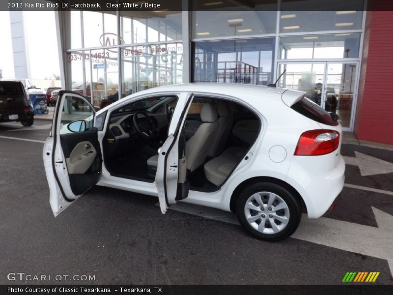 Clear White / Beige 2012 Kia Rio Rio5 LX Hatchback