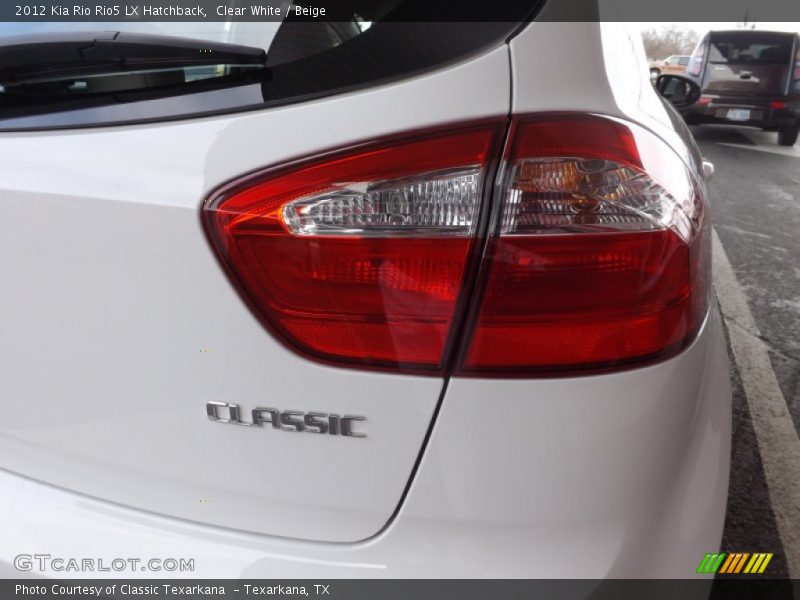 Clear White / Beige 2012 Kia Rio Rio5 LX Hatchback