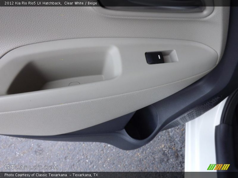 Clear White / Beige 2012 Kia Rio Rio5 LX Hatchback