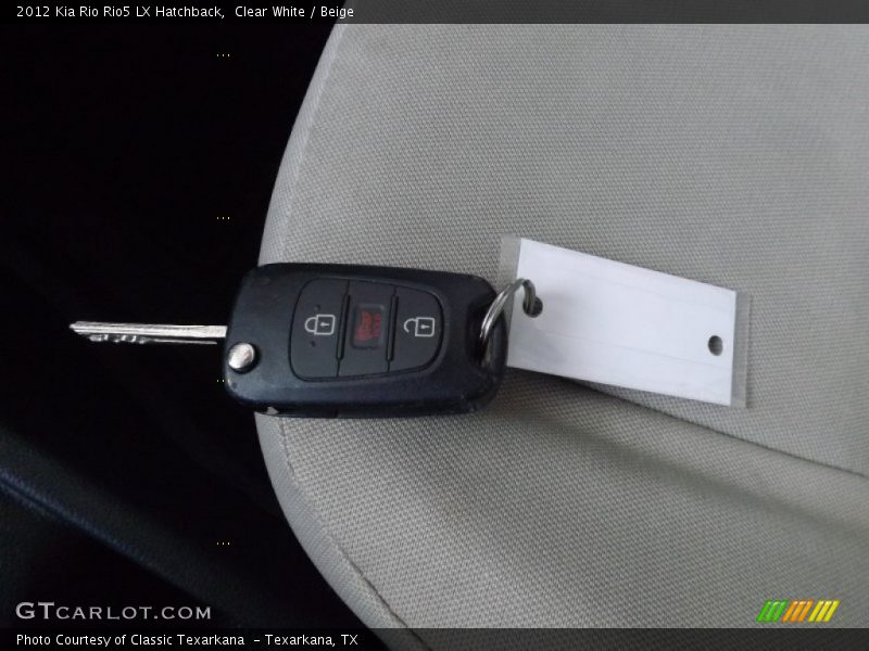 Clear White / Beige 2012 Kia Rio Rio5 LX Hatchback