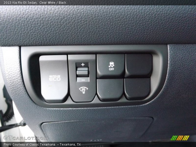 Clear White / Black 2013 Kia Rio EX Sedan