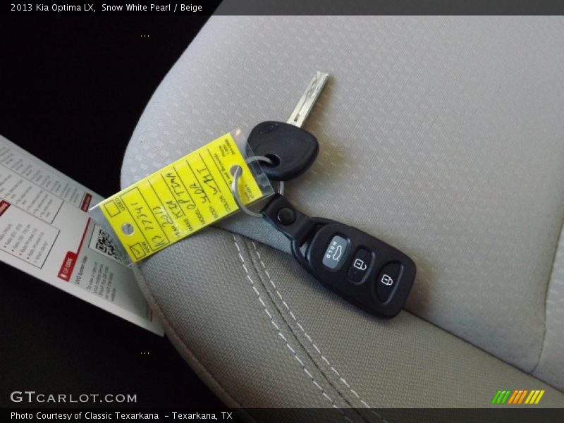 Snow White Pearl / Beige 2013 Kia Optima LX