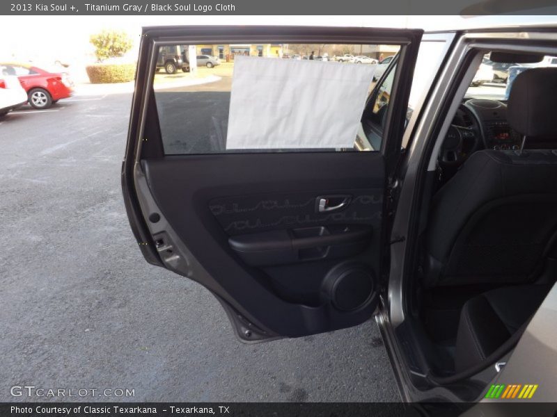 Titanium Gray / Black Soul Logo Cloth 2013 Kia Soul +