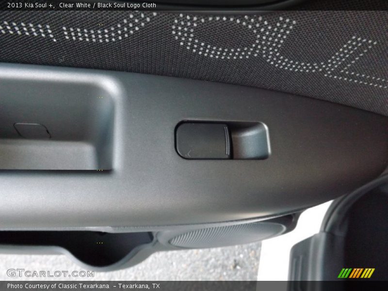 Clear White / Black Soul Logo Cloth 2013 Kia Soul +