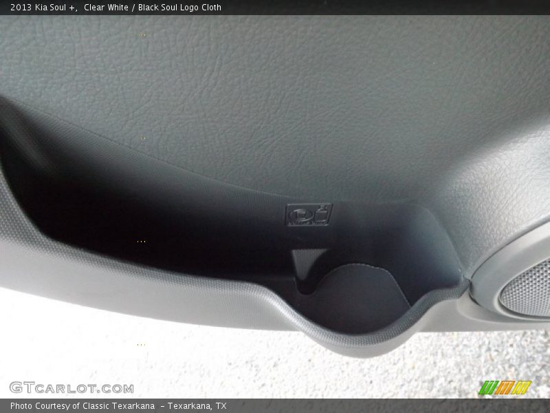 Clear White / Black Soul Logo Cloth 2013 Kia Soul +