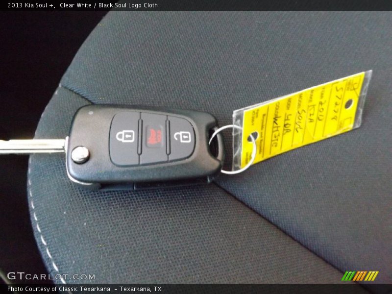 Clear White / Black Soul Logo Cloth 2013 Kia Soul +