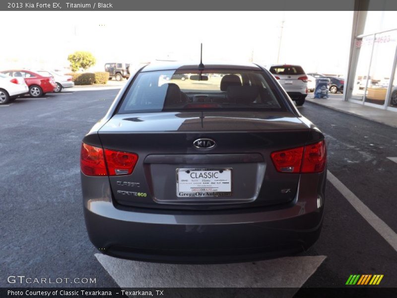 Titanium / Black 2013 Kia Forte EX