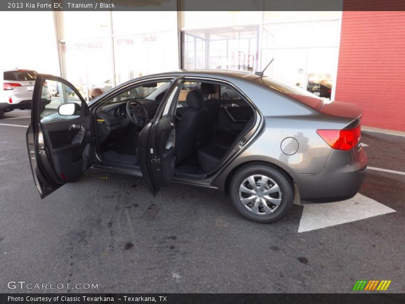Titanium / Black 2013 Kia Forte EX