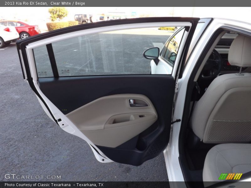 Clear White / Beige 2013 Kia Rio EX Sedan