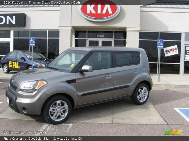 Titanium Gray / Black Soul Logo Cloth 2010 Kia Soul +
