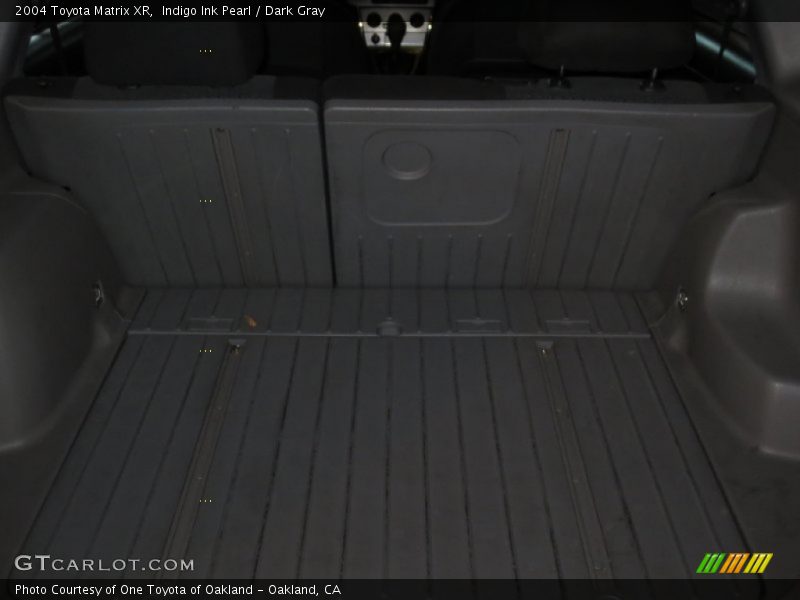 Indigo Ink Pearl / Dark Gray 2004 Toyota Matrix XR