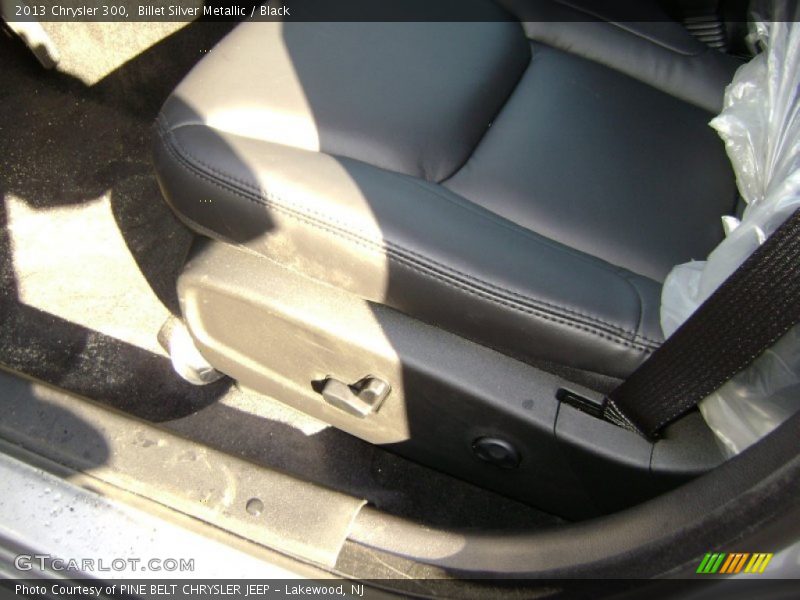 Billet Silver Metallic / Black 2013 Chrysler 300
