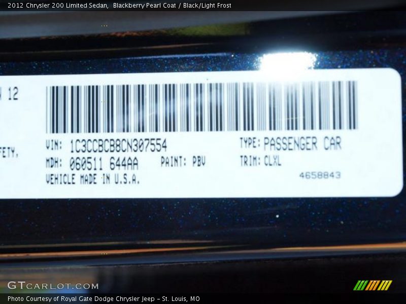 Blackberry Pearl Coat / Black/Light Frost 2012 Chrysler 200 Limited Sedan