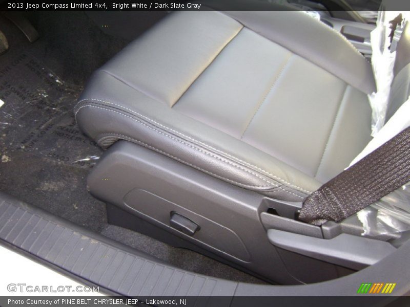 Bright White / Dark Slate Gray 2013 Jeep Compass Limited 4x4