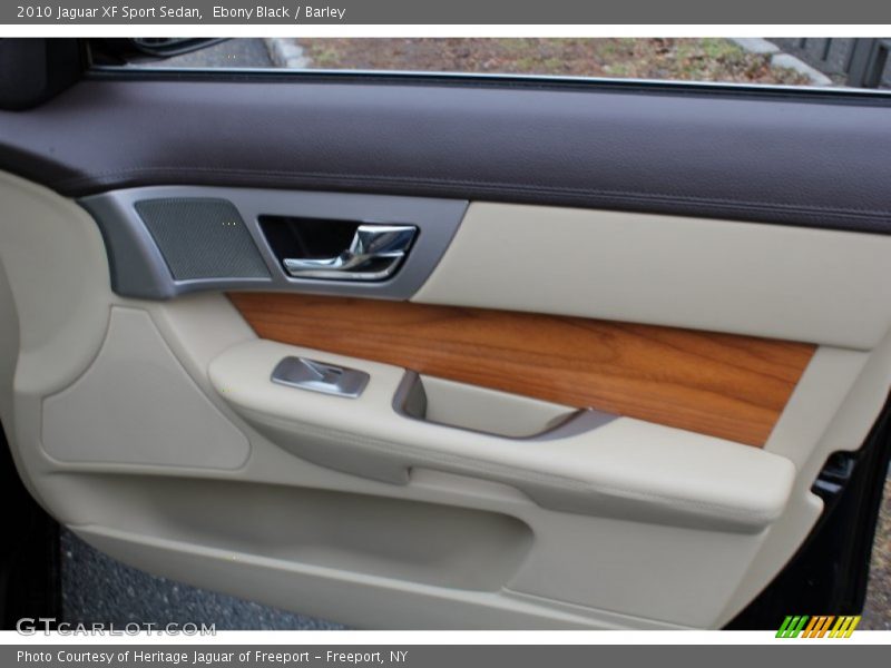 Ebony Black / Barley 2010 Jaguar XF Sport Sedan