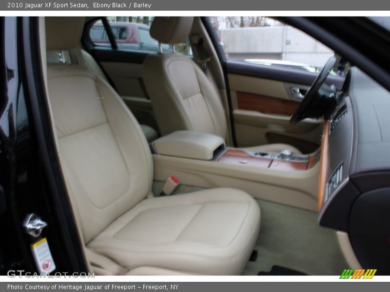 Ebony Black / Barley 2010 Jaguar XF Sport Sedan