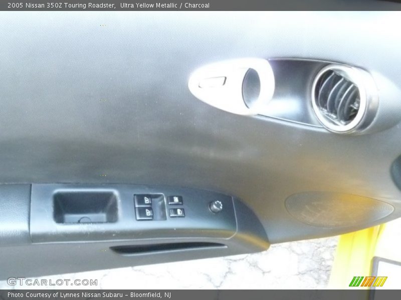 Ultra Yellow Metallic / Charcoal 2005 Nissan 350Z Touring Roadster