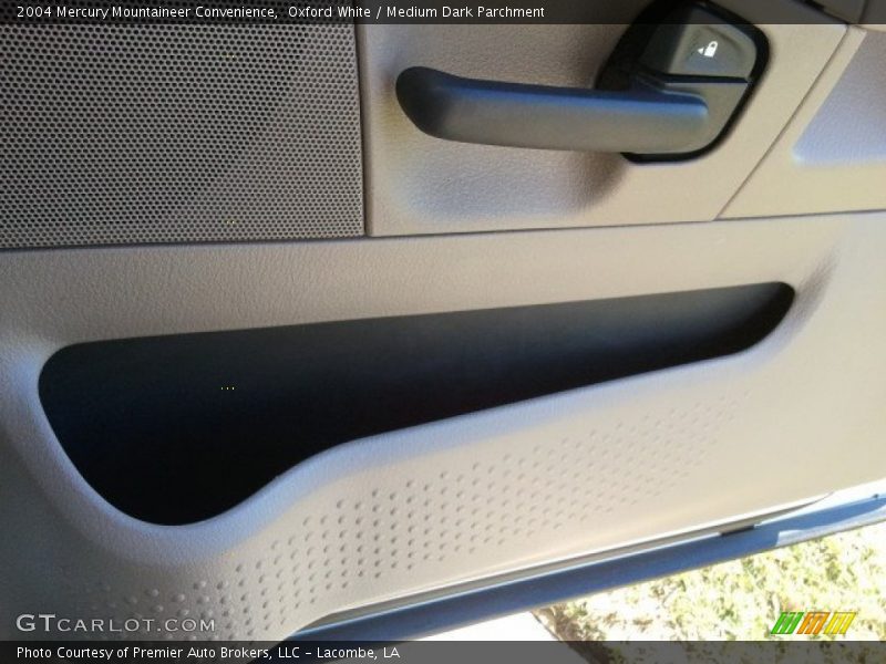 Oxford White / Medium Dark Parchment 2004 Mercury Mountaineer Convenience