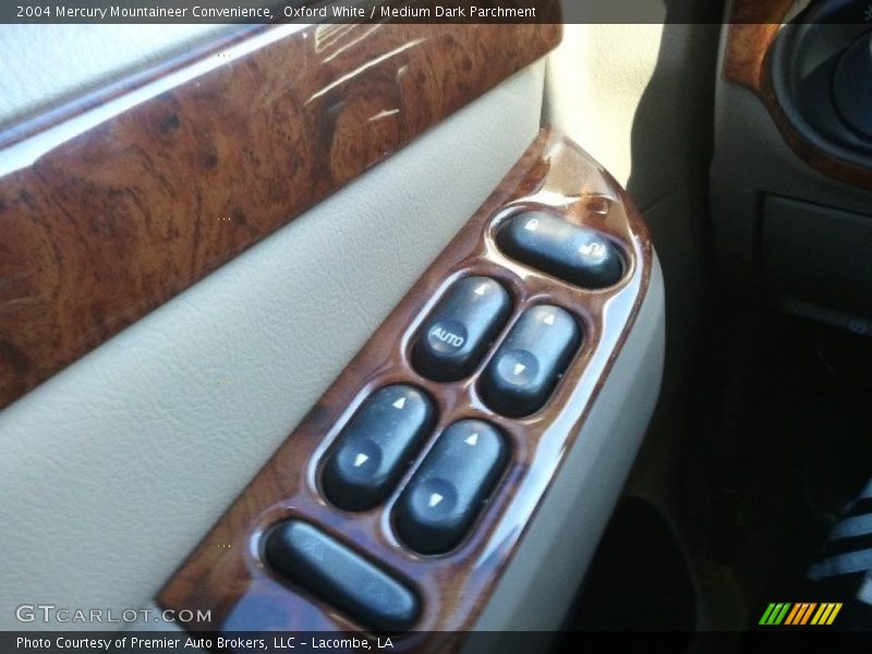 Oxford White / Medium Dark Parchment 2004 Mercury Mountaineer Convenience