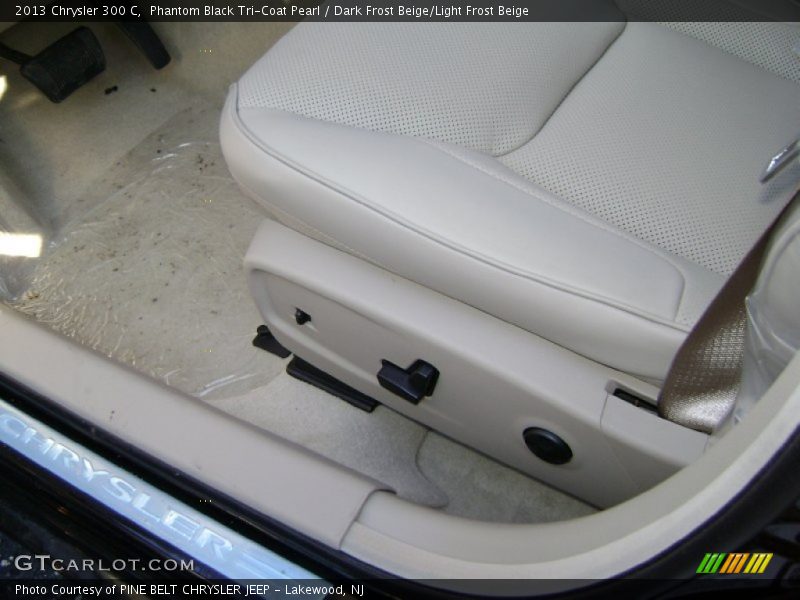 Phantom Black Tri-Coat Pearl / Dark Frost Beige/Light Frost Beige 2013 Chrysler 300 C