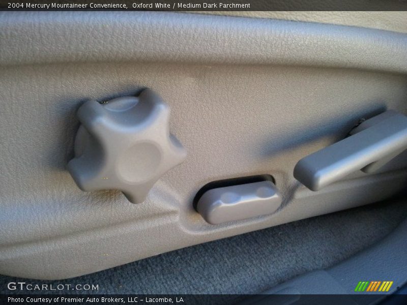Oxford White / Medium Dark Parchment 2004 Mercury Mountaineer Convenience